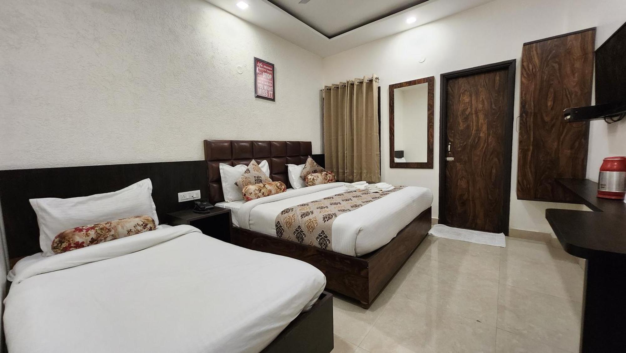 Hotel Krishna'S Near Golden Temple Amritsar Exterior foto