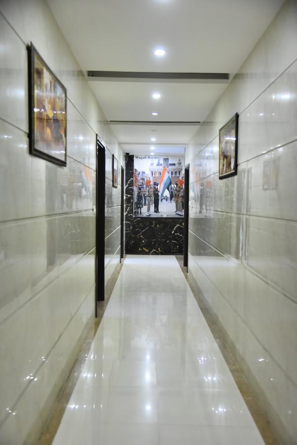 Hotel Krishnas Amritsar Exterior foto